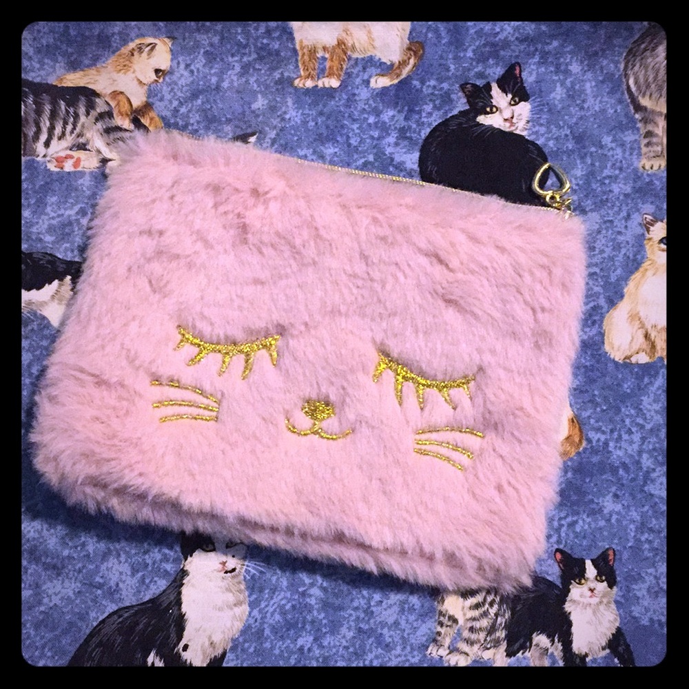 🐈 Fuzzy Cat Cosmetic Pouch